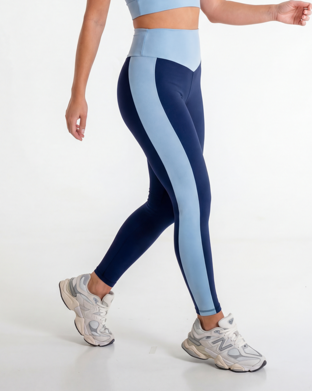 Detalhe de acabamento do Legging Fitness Ultimate, imagem ilustrativa temporária